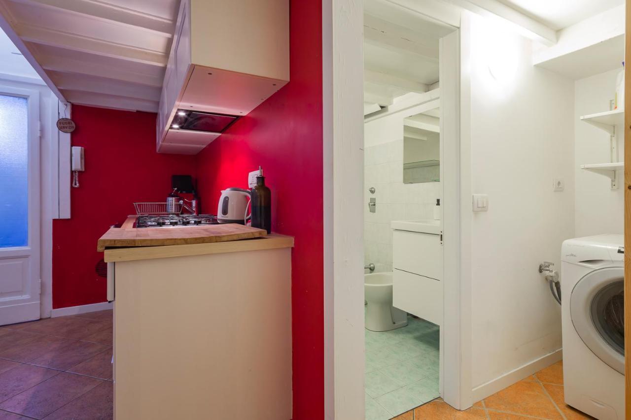Flat In Isola De Castillia 22 Apartment *